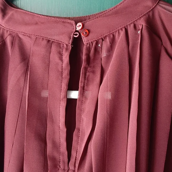 Flowy blouse NWOT - Picture 4 of 7